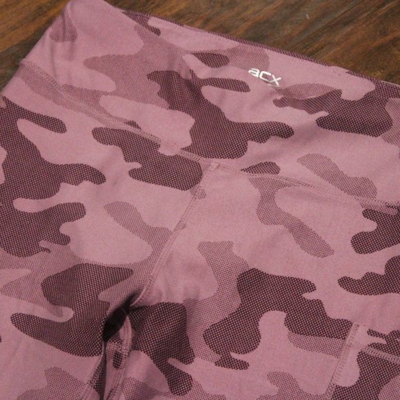 2/$20 🏷 ACX Pink Camo Leggings Size M - Picture 3 of 4